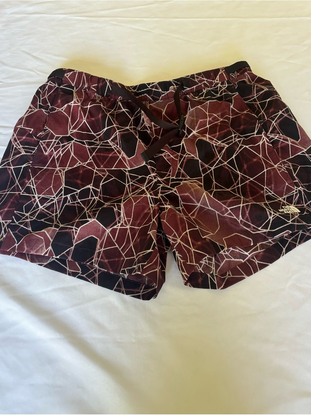 The North Face FlashDry-XD Belted Shorts Mens XL Burgundy Geometric AOP NWOT